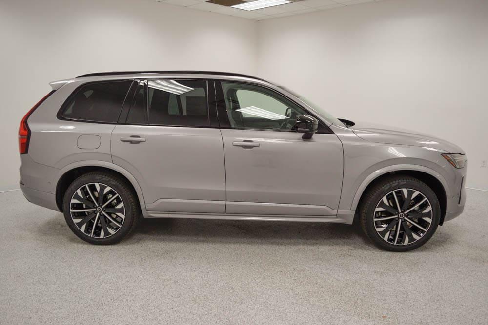 new 2026 Volvo XC90 car, priced at $78,325