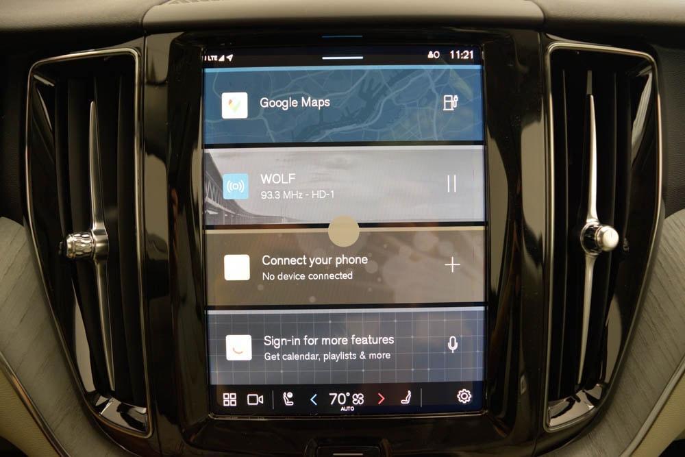 new 2025 Volvo XC60 Plug-In Hybrid car, priced at $67,055