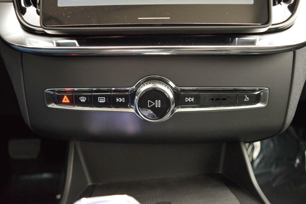 new 2025 Volvo XC90 Plug-In Hybrid car, priced at $83,340