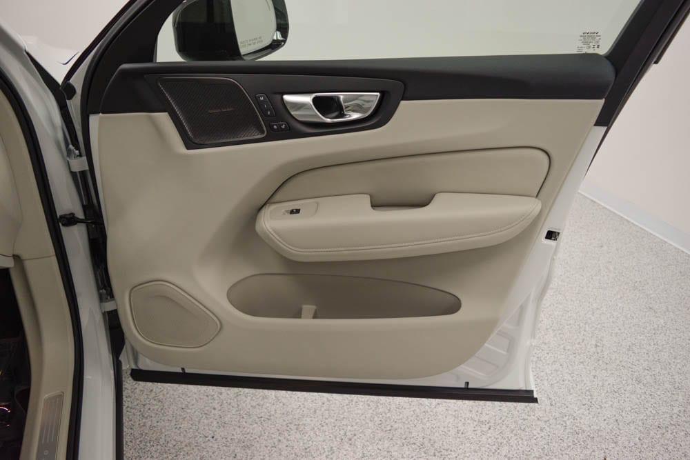 new 2026 Volvo XC60 car, priced at $65,895