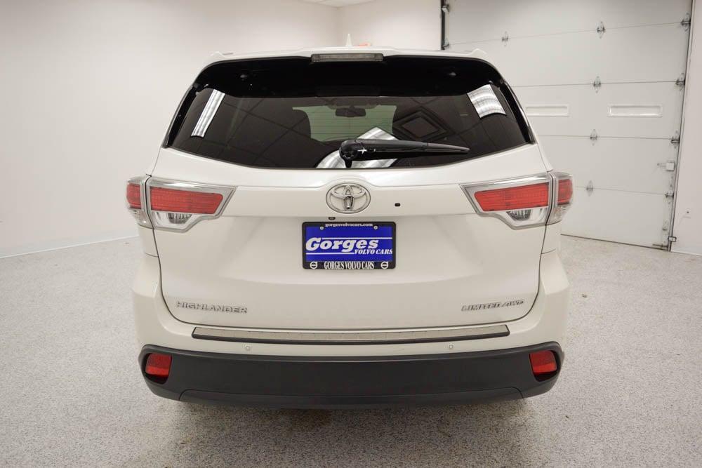 used 2016 Toyota Highlander car, priced at $16,144