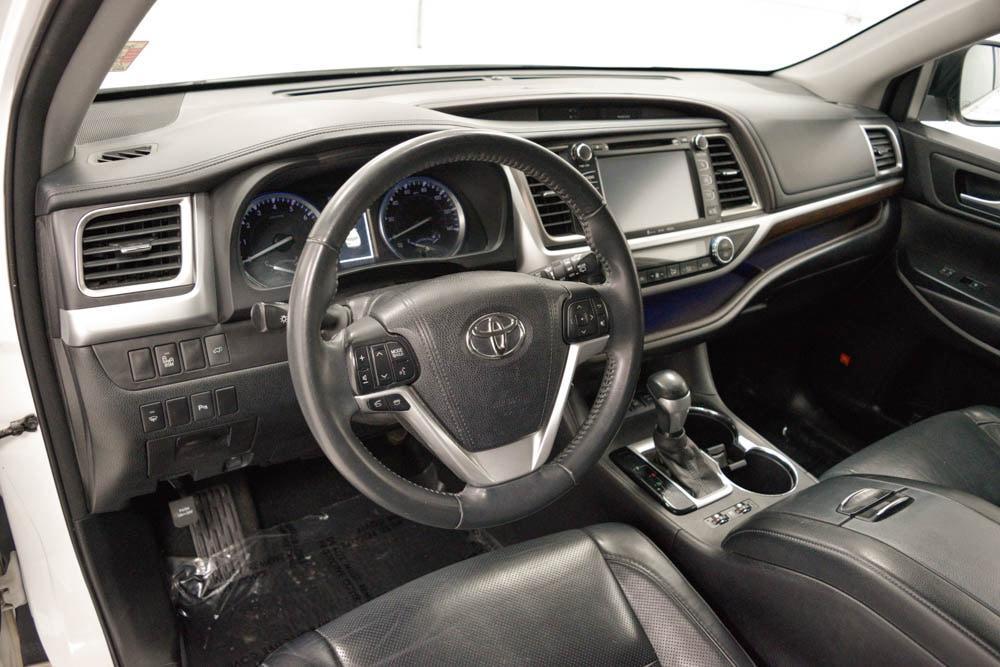 used 2016 Toyota Highlander car, priced at $16,144