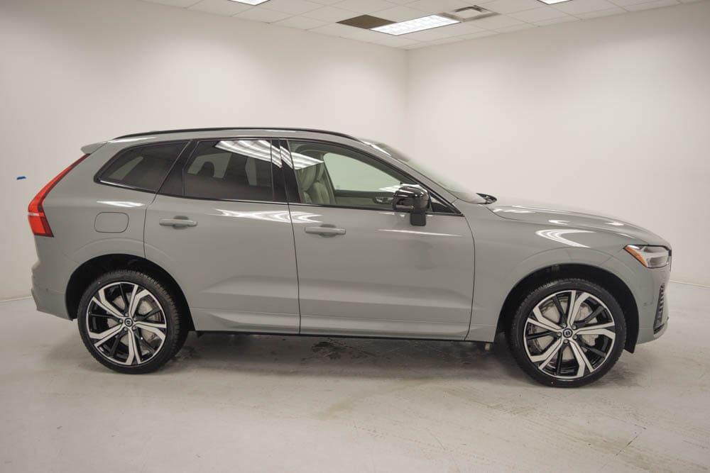 new 2025 Volvo XC60 Plug-In Hybrid car, priced at $71,100