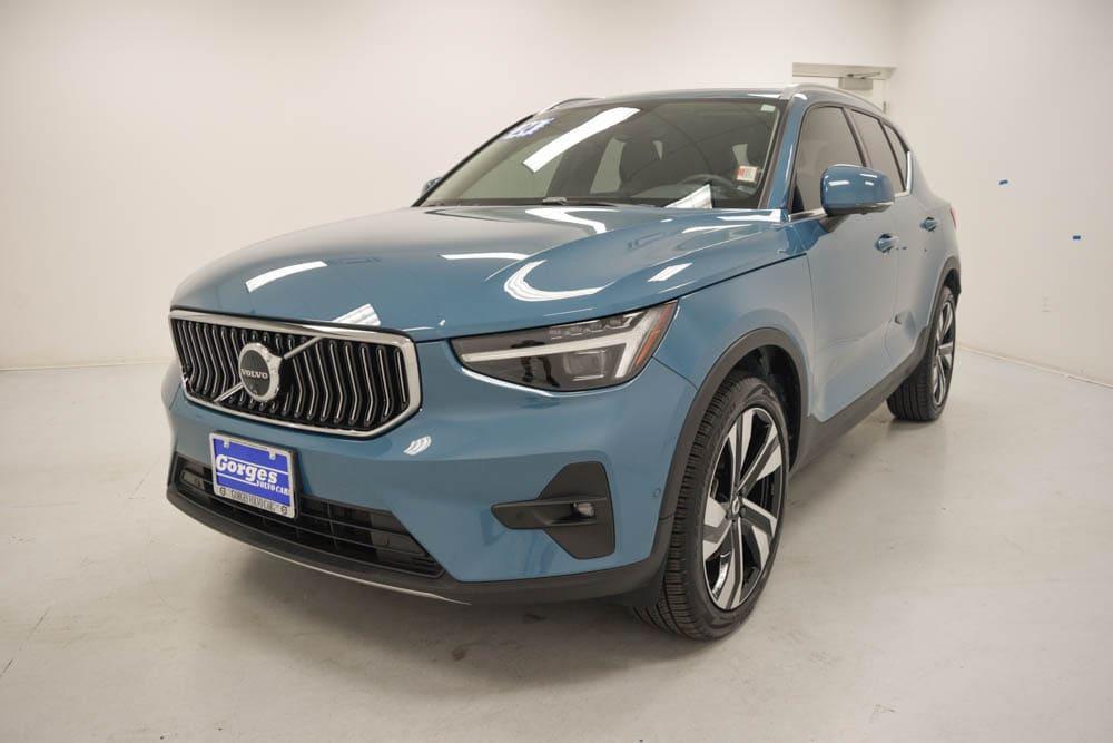 used 2024 Volvo XC40 car, priced at $39,995