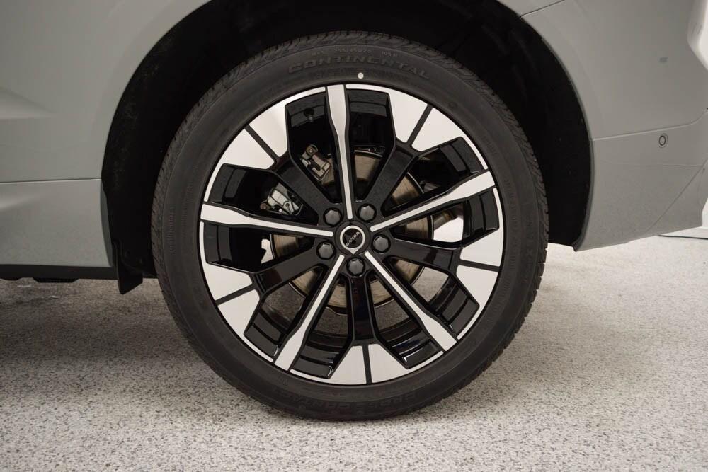new 2026 Volvo XC60 car, priced at $64,095