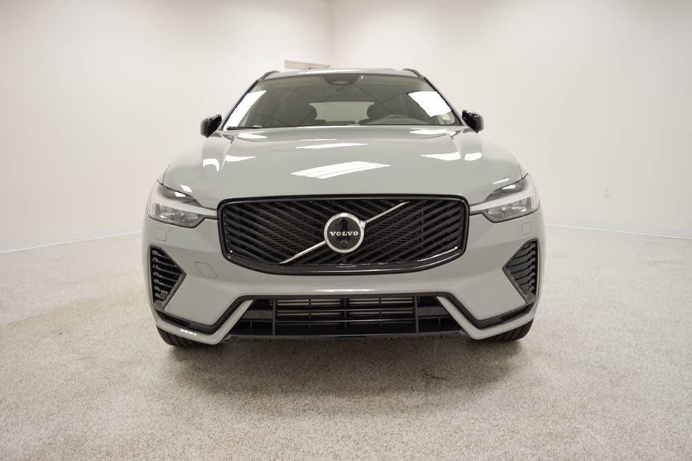 new 2026 Volvo XC60 Plug-In Hybrid car, priced at $68,875