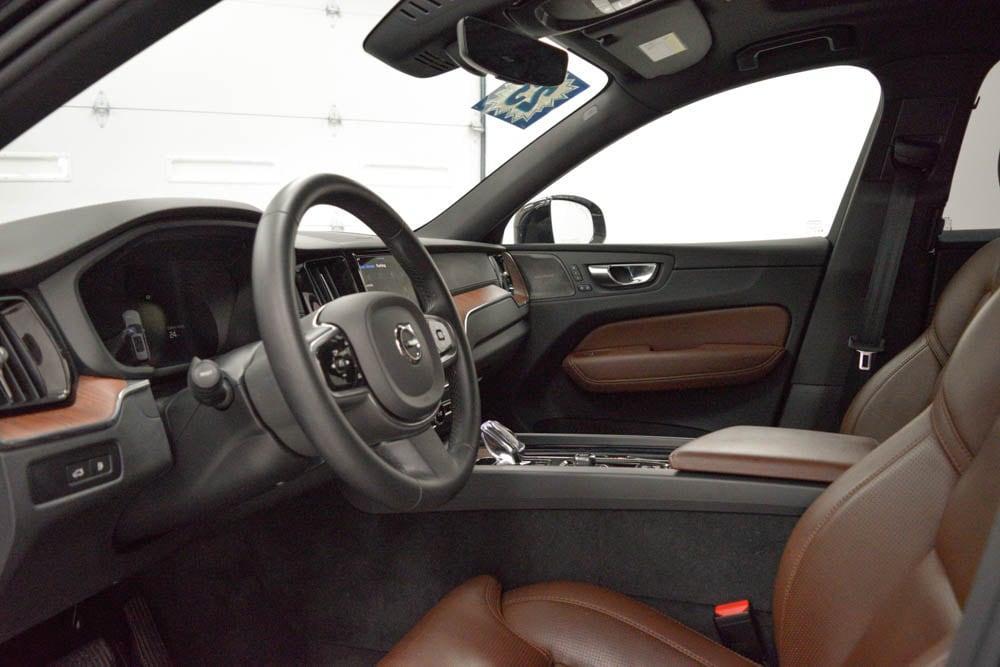 used 2023 Volvo XC60 Recharge Plug-In Hybrid car, priced at $40,884