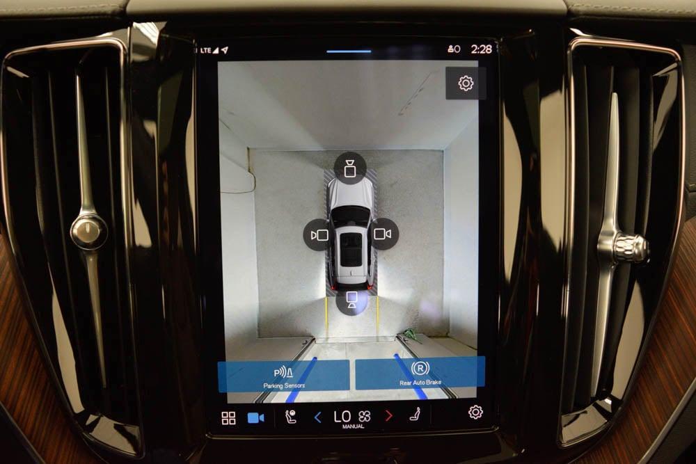 used 2023 Volvo XC60 Recharge Plug-In Hybrid car, priced at $40,884