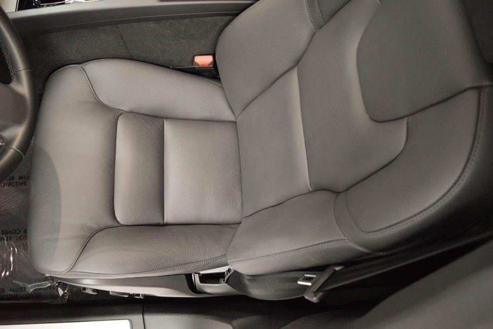 used 2025 Volvo XC60 car, priced at $41,384