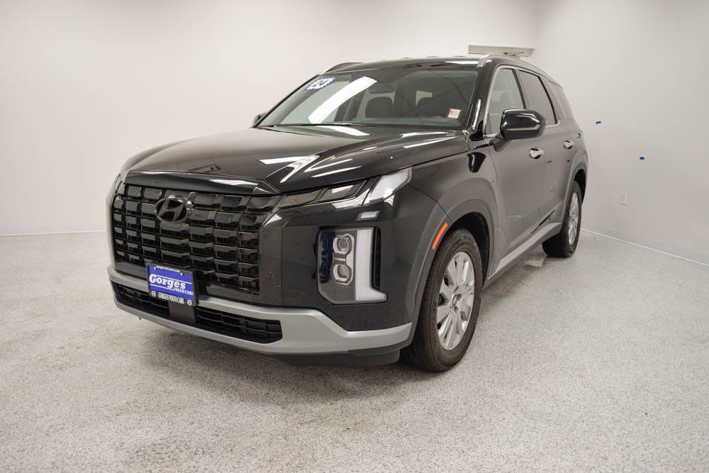 used 2024 Hyundai Palisade car, priced at $35,429