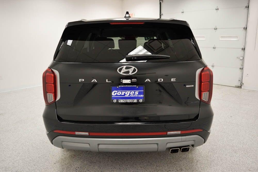 used 2024 Hyundai Palisade car, priced at $35,429