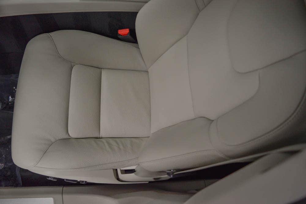 used 2024 Volvo XC60 Recharge Plug-In Hybrid car, priced at $49,109