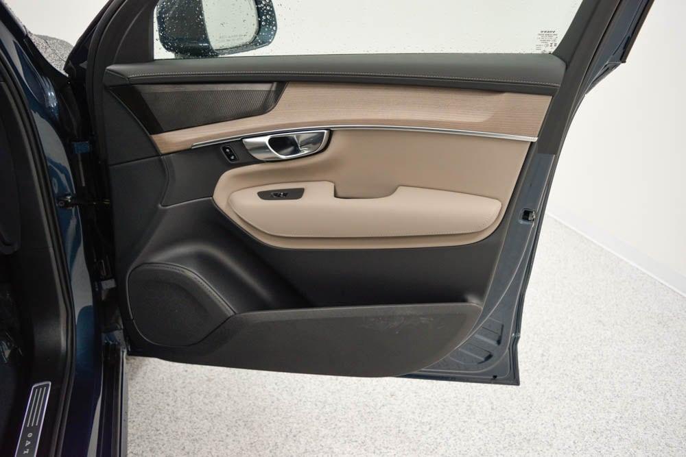 new 2026 Volvo XC90 car, priced at $72,775