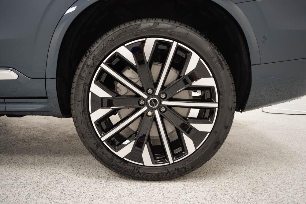 new 2026 Volvo XC90 car, priced at $72,775