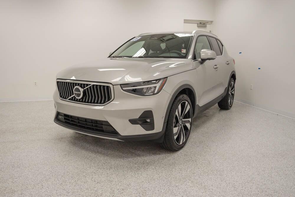 used 2025 Volvo XC40 car, priced at $38,194
