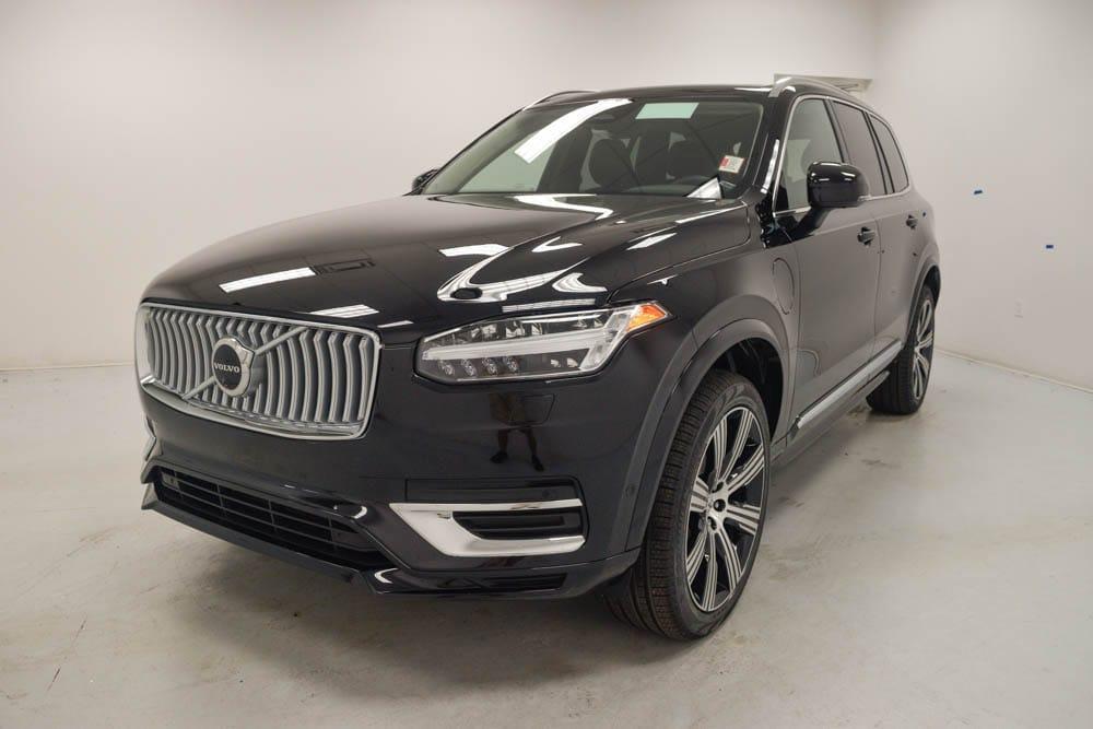 new 2025 Volvo XC90 Plug-In Hybrid car, priced at $77,175