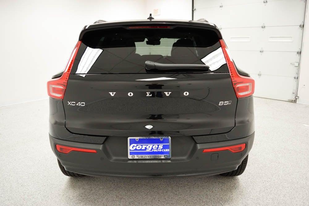 new 2026 Volvo XC40 car, priced at $54,520