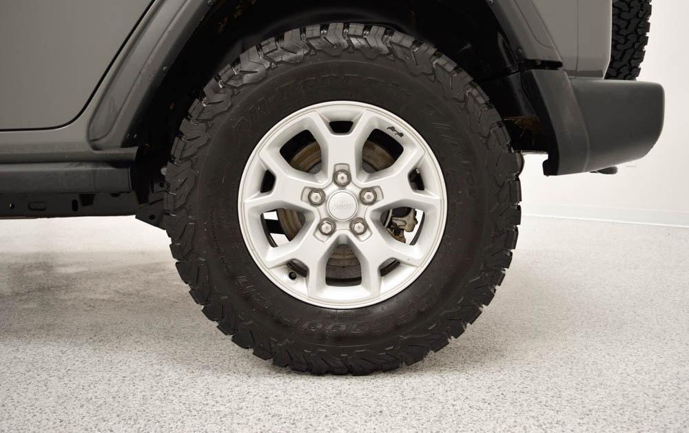 used 2021 Jeep Wrangler Unlimited car, priced at $33,239