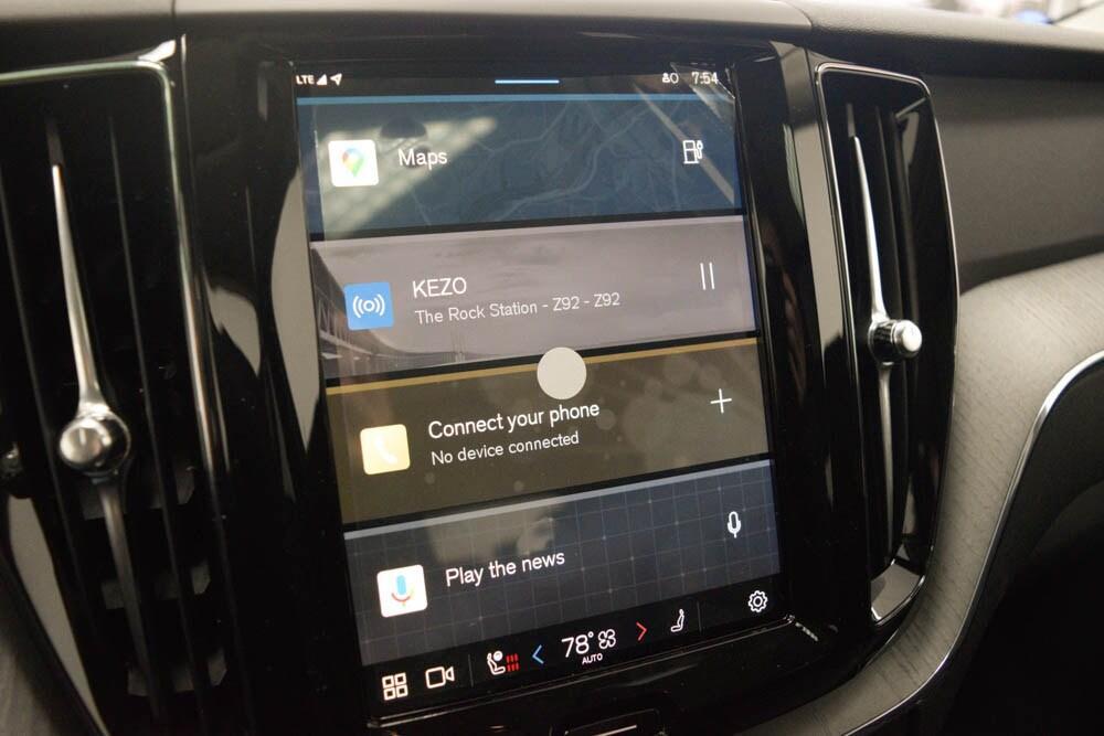 new 2025 Volvo XC60 Plug-In Hybrid car, priced at $66,235