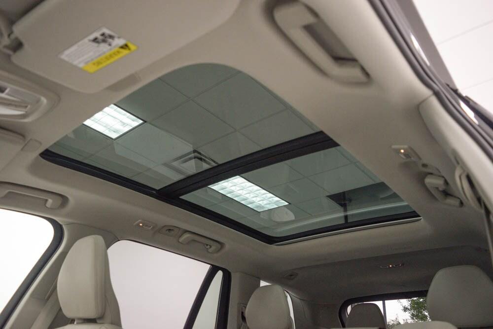 new 2025 Volvo XC90 car, priced at $64,075