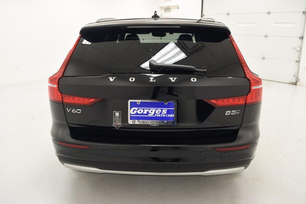 new 2024 Volvo V60 Cross Country car, priced at $55,310