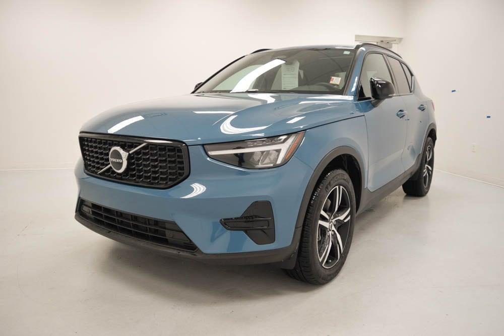 used 2024 Volvo XC40 car, priced at $40,807