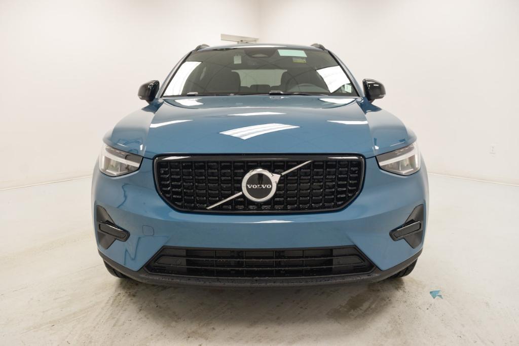 used 2024 Volvo XC40 car, priced at $40,807