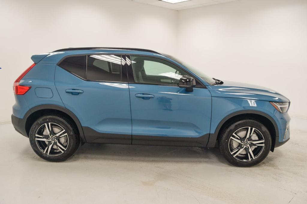 used 2024 Volvo XC40 car, priced at $40,807