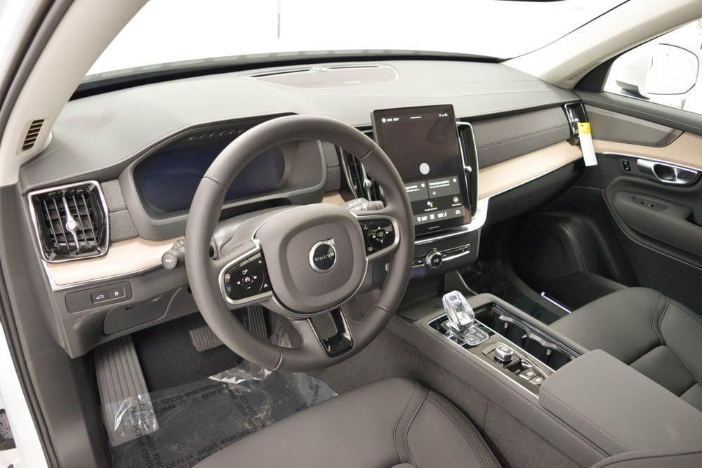 new 2025 Volvo XC90 Plug-In Hybrid car, priced at $78,395