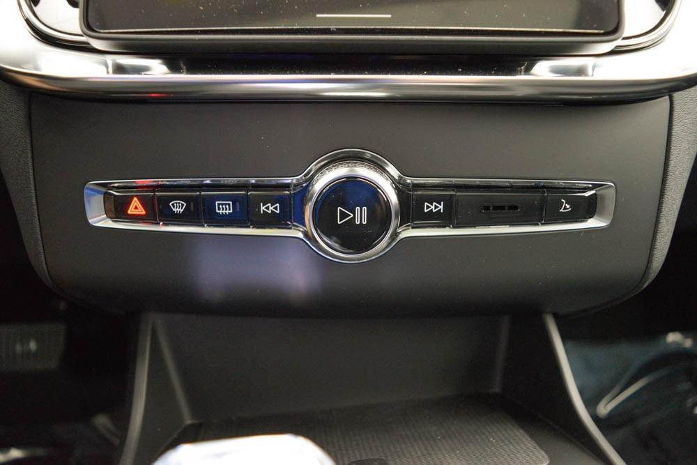 new 2025 Volvo XC90 Plug-In Hybrid car, priced at $78,395