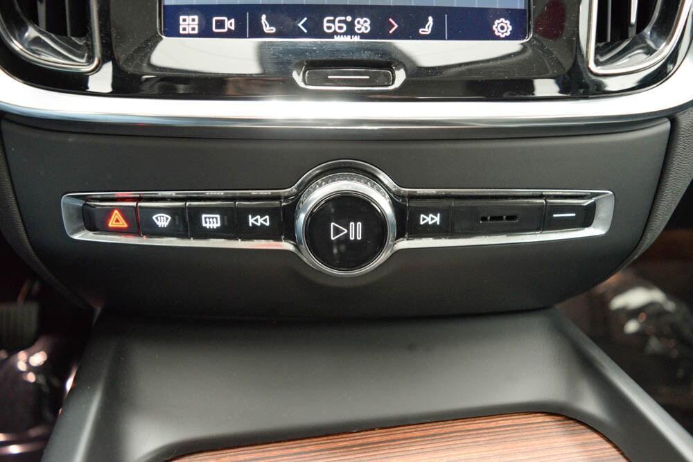used 2024 Volvo S60 car, priced at $35,721