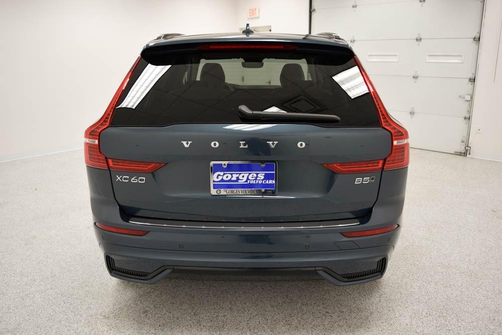 new 2025 Volvo XC60 car, priced at $55,360