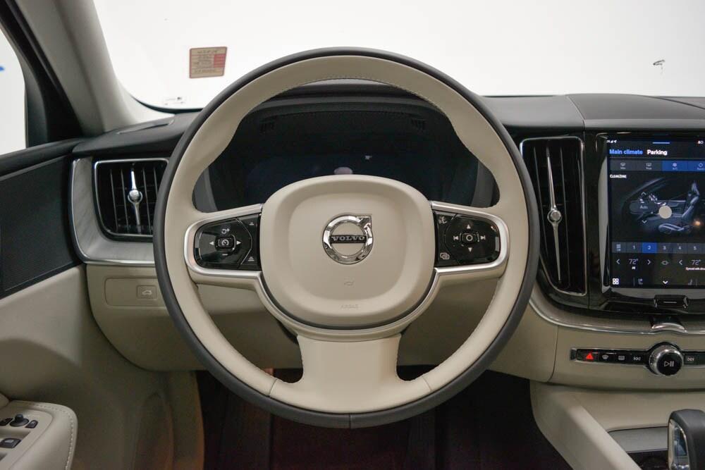 new 2025 Volvo XC60 car, priced at $55,360