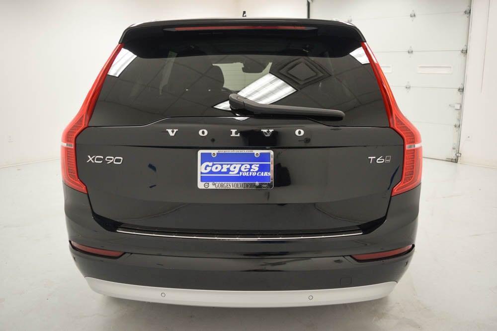 used 2022 Volvo XC90 car, priced at $43,267