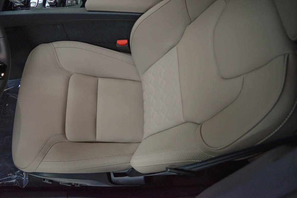 new 2026 Volvo XC60 car, priced at $68,875