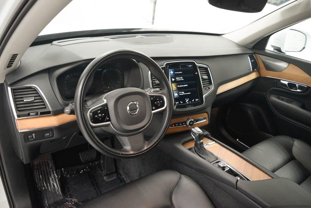 used 2022 Volvo XC90 car, priced at $44,125