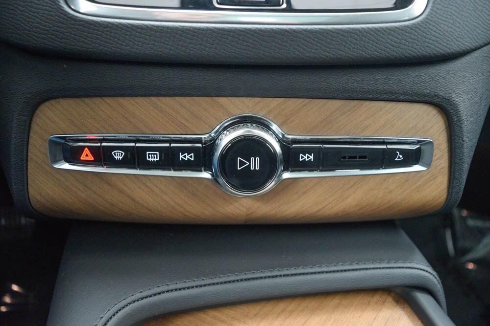 used 2025 Volvo XC90 car, priced at $61,251
