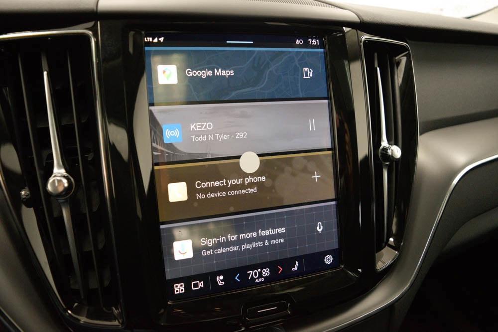 new 2025 Volvo XC60 car, priced at $48,015