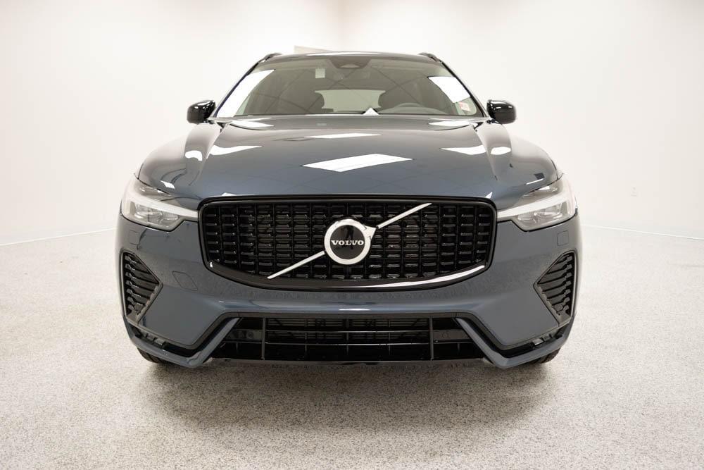 new 2025 Volvo XC60 car, priced at $49,515