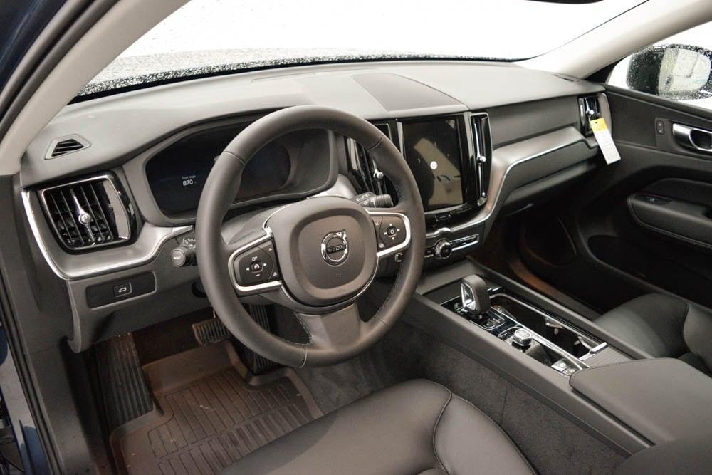 new 2025 Volvo XC60 car, priced at $48,015