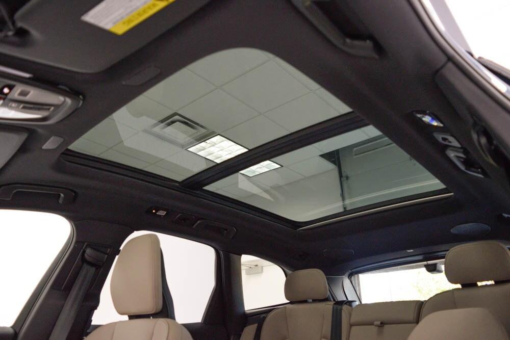 new 2026 Volvo XC60 car, priced at $60,185