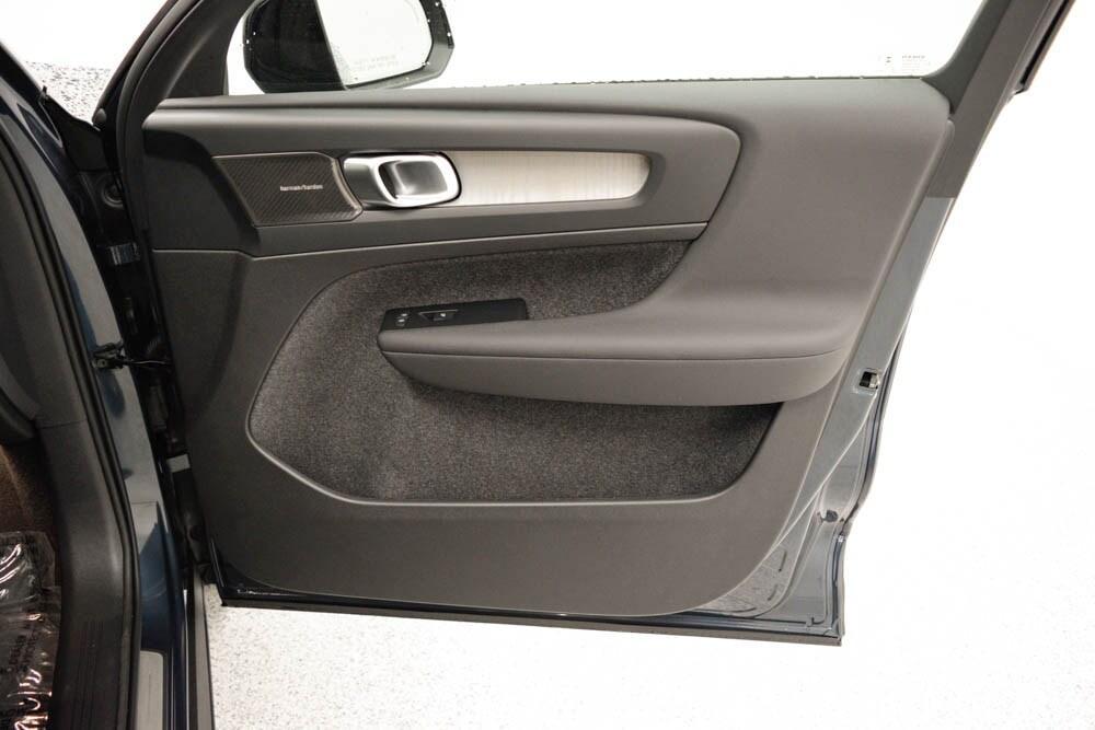 new 2026 Volvo XC40 car, priced at $54,520