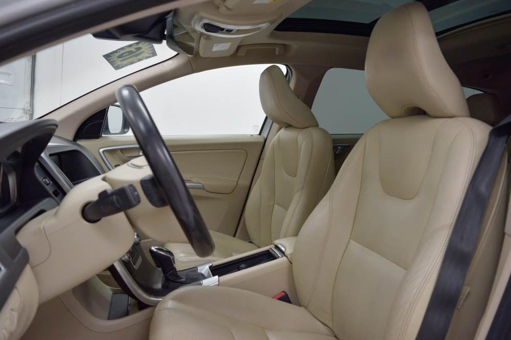 used 2016 Volvo XC60 car