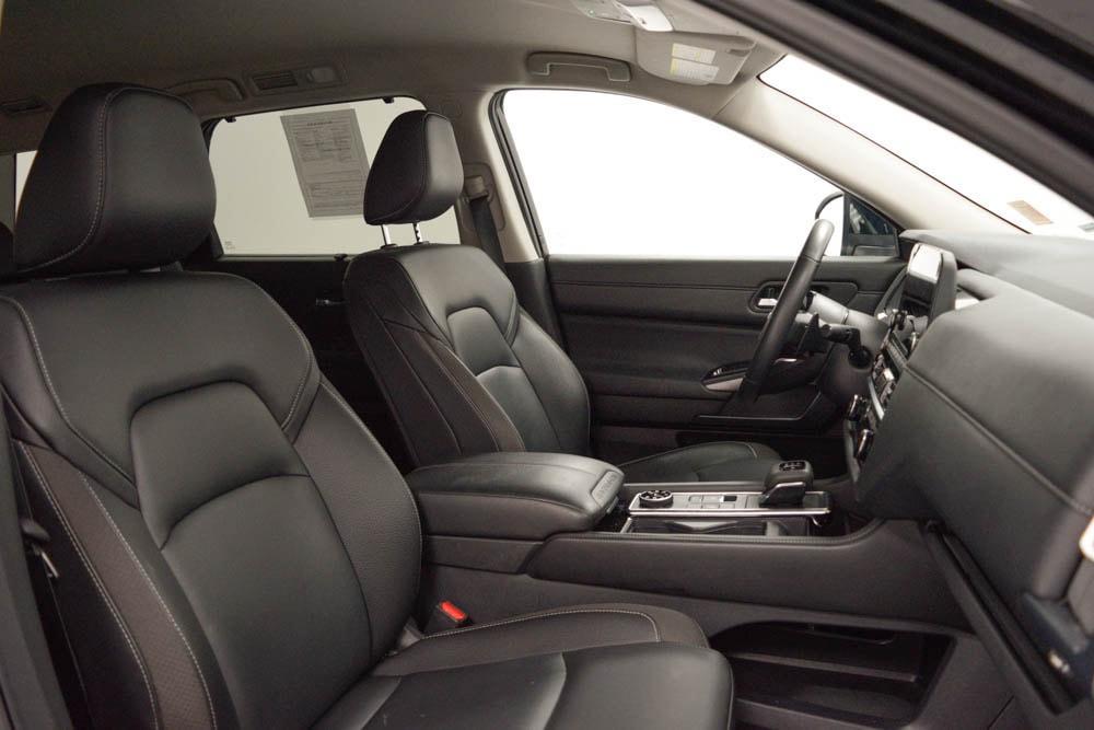 used 2025 Nissan Pathfinder car, priced at $38,329