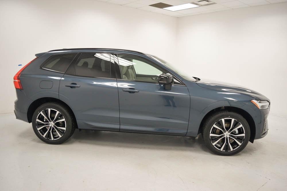 new 2025 Volvo XC60 car, priced at $55,335