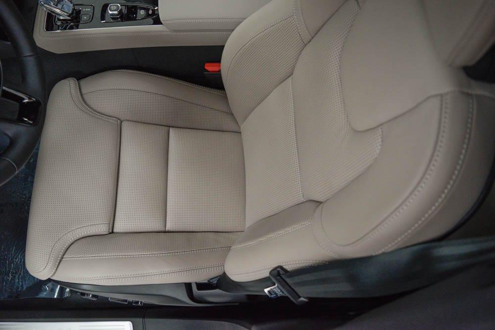 new 2025 Volvo XC90 Plug-In Hybrid car, priced at $82,405