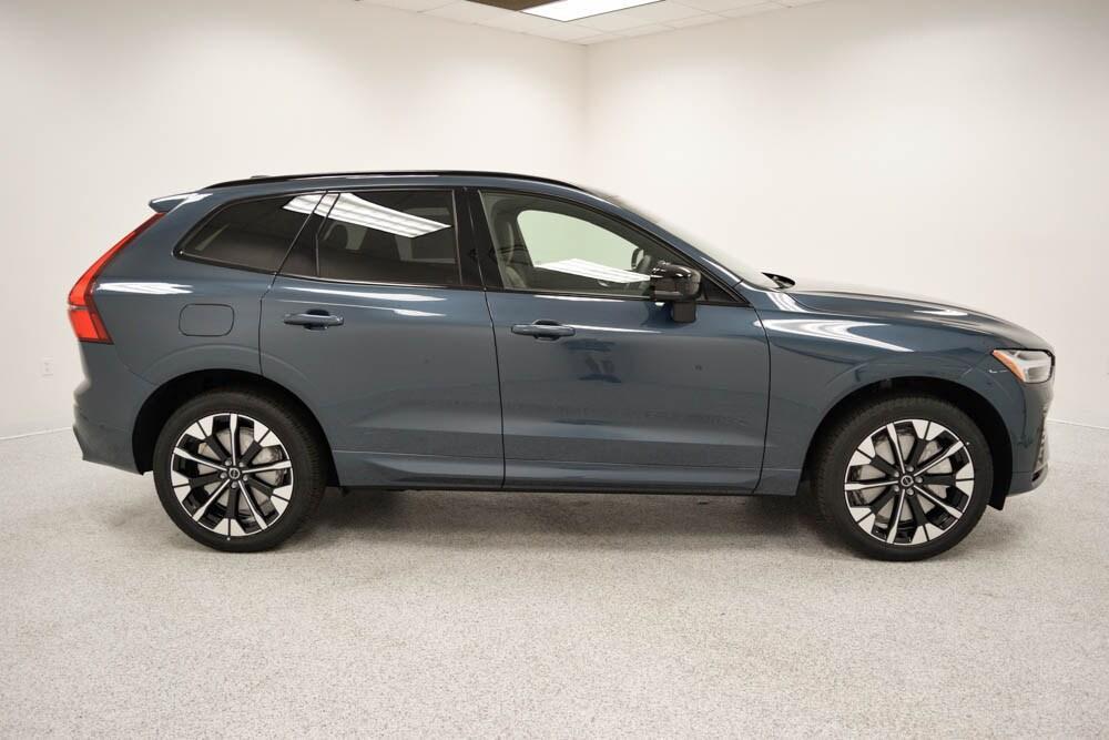 new 2026 Volvo XC60 car, priced at $71,485