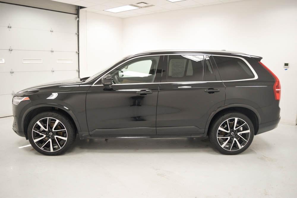 used 2022 Volvo XC90 car, priced at $43,742