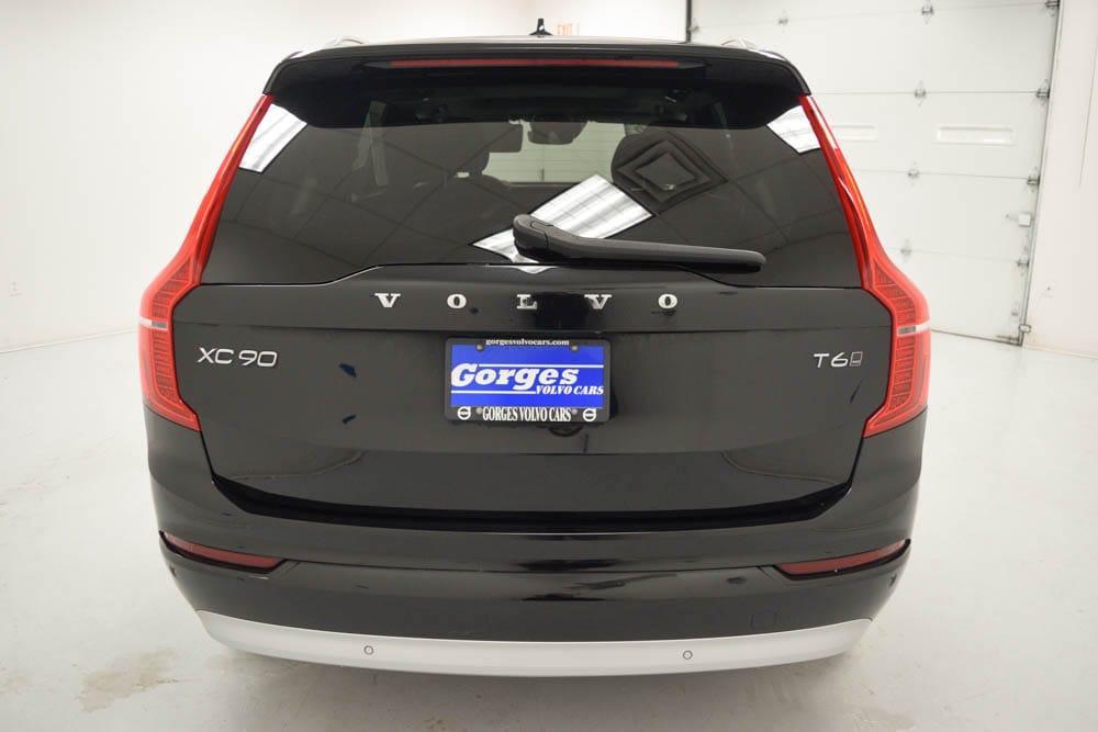 used 2022 Volvo XC90 car, priced at $43,742