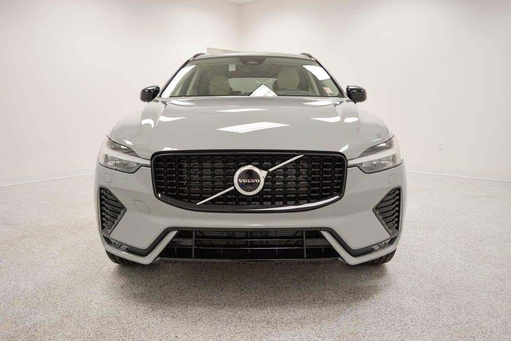 new 2025 Volvo XC60 car, priced at $54,965
